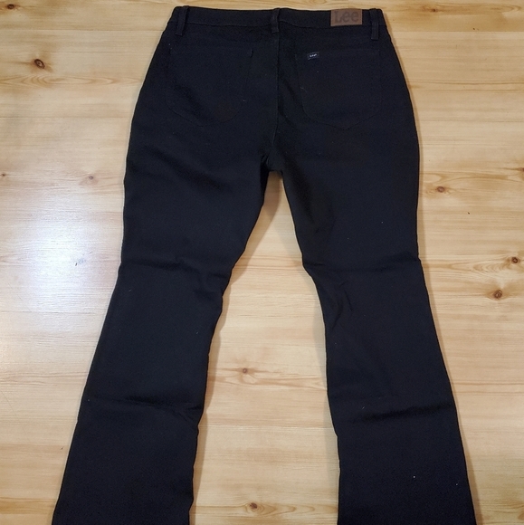 Lee Women's Boot Cut Black Jeans 👖 - Picture 4 of 9